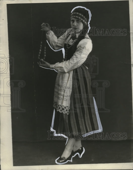 Press Photo Welta Mushke, Latvian - neo11953-Historic Images