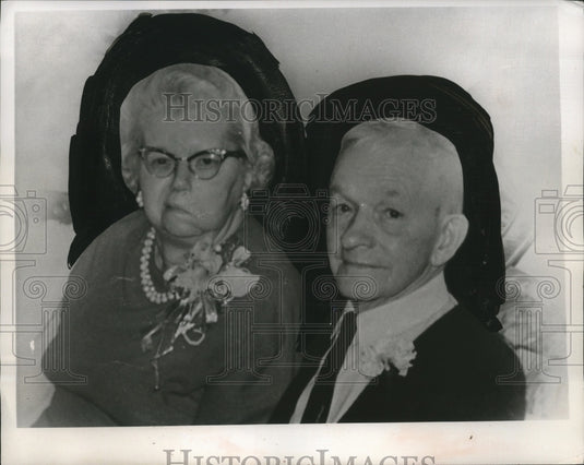 1967 Press Photo Mr & Mrs Edward Kerver of Euclid Celebrate 50th Anniversary-Historic Images
