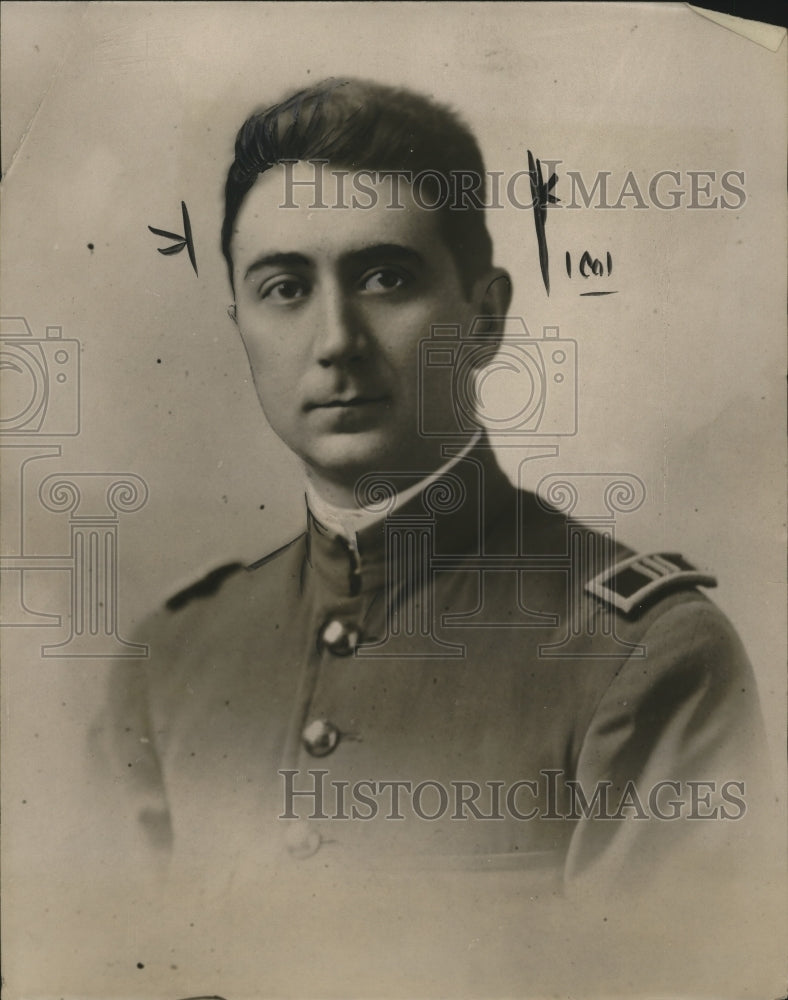 1925 Press Photo Julio Madero in his military uniform - neo12532-Historic Images