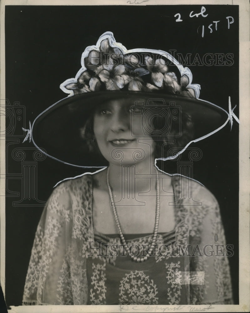 1921 Press Photo Summer straw hat fashions by Joseph on a model - neo12549-Historic Images