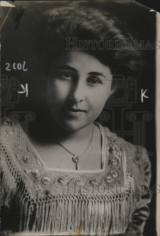 1914 Press Photo Miss Laura Van Slyke in a fringed dress - neo12748-Historic Images