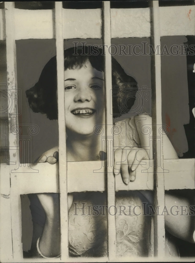 1925 Press Photo Renee Larondeau, Actress in Los Angeles County Jail - neo13288-Historic Images