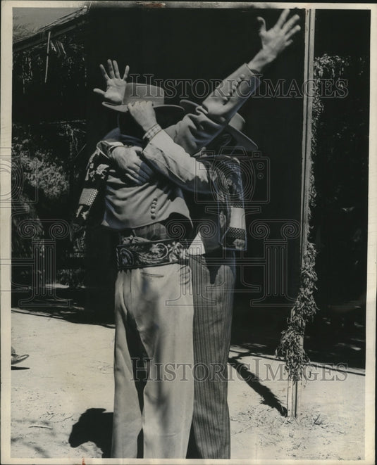 1953 Press Photo Rodeo Time in Chile When Fundo Owners Gather For Competition-Historic Images