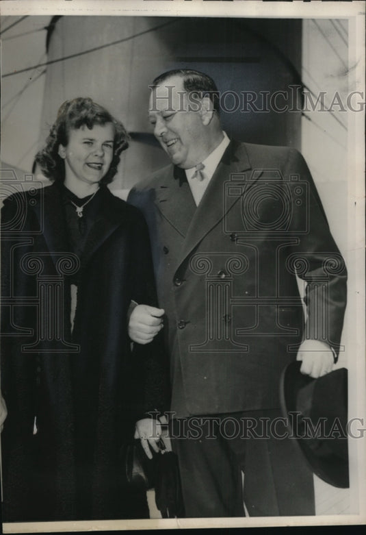 1950 Press Photo Trygve Lie & Daughter Ouri Aboard S.S. Queen Mary, New York-Historic Images