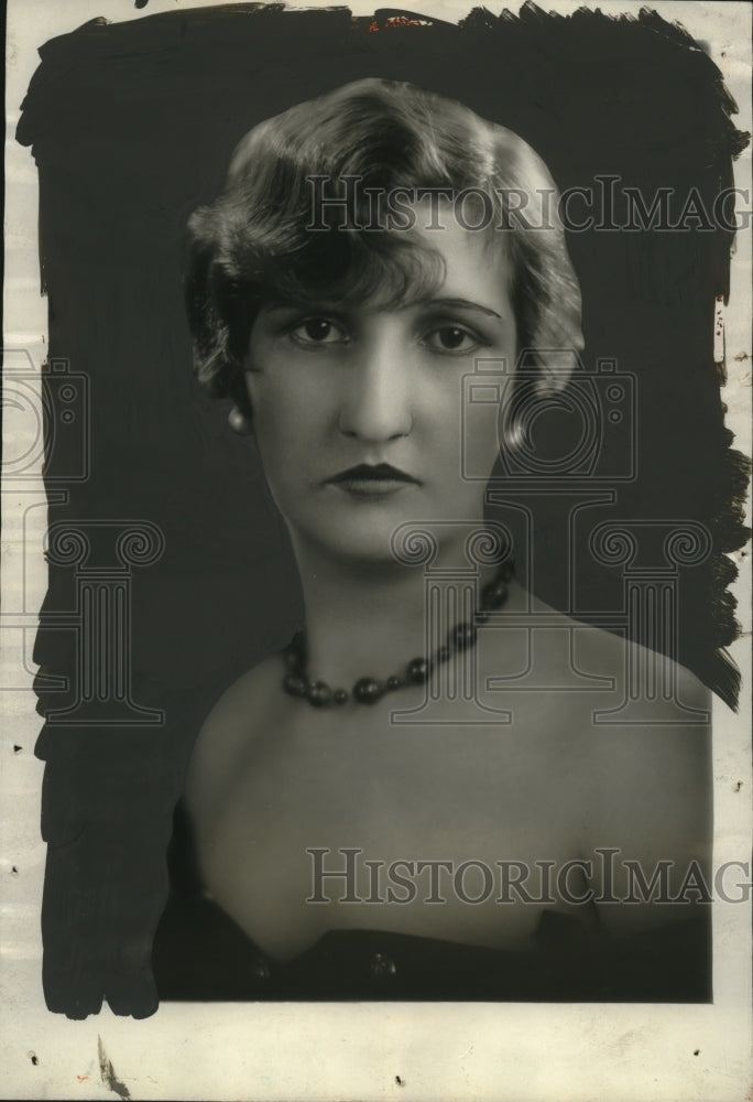 1928 Press Photo Emilia Carmen Villar &amp; Oswals Lengruber engagement announced - Historic Images