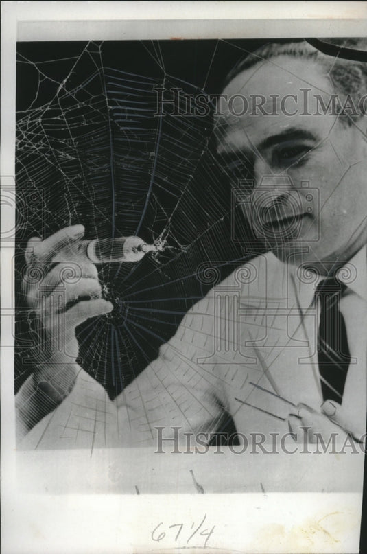 1967 Press Photo Spider Web Drug Effecrs, Man & Health Pavillion, Montreal-Historic Images