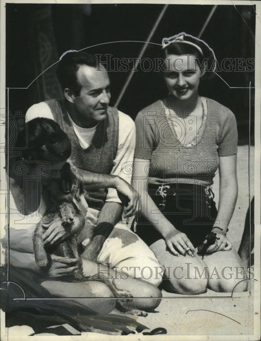1934 Press Photo Ellen Wilson McAdoo & Fiance Rafael Lopez de Onate at Beach - Historic Images