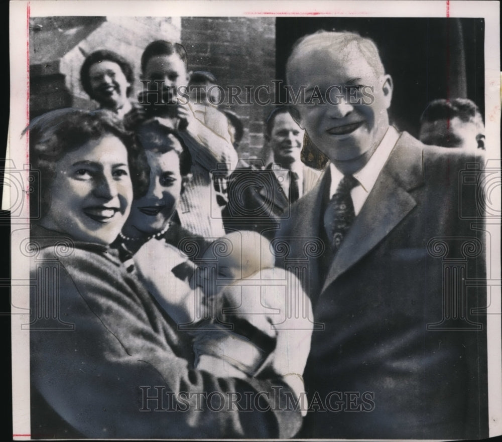 1953 Press Photo President Eisenhower with Mrs Aubrey Rhodes &amp; Son in Augusta-Historic Images