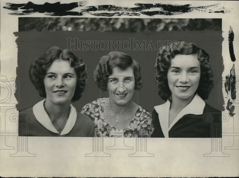 1931 Press Photo Martha, Mother, and Wilma Walker - neo16764-Historic Images