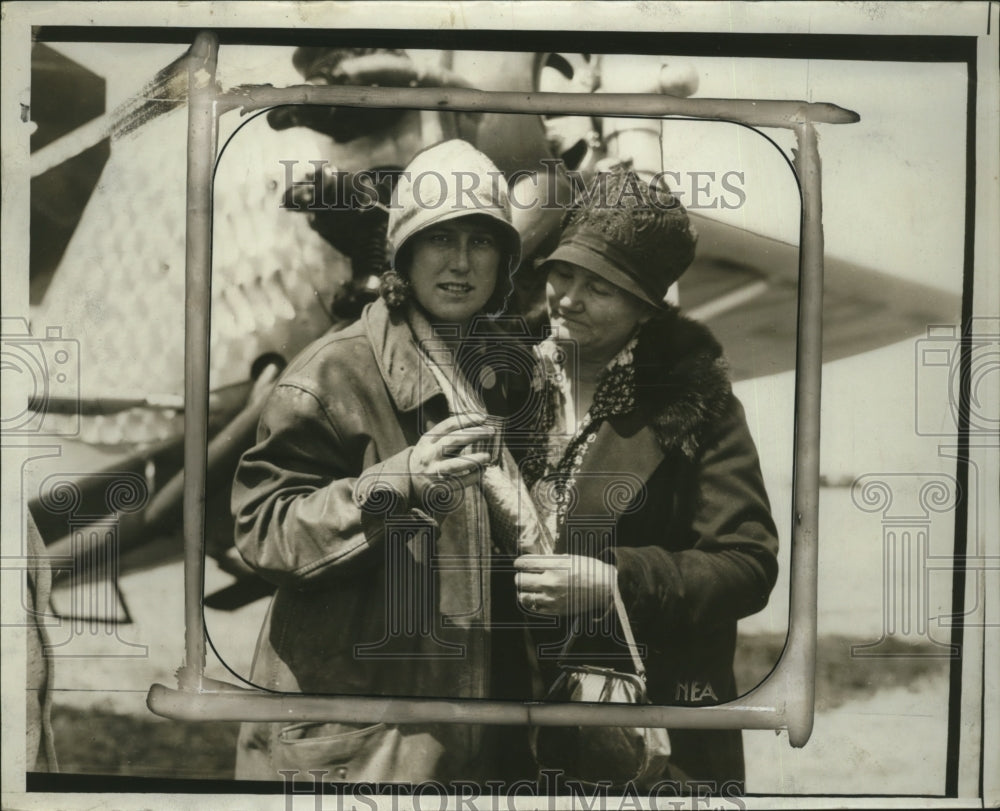 1929 Press Photo Marrel Carson &amp; Mother - Historic Images