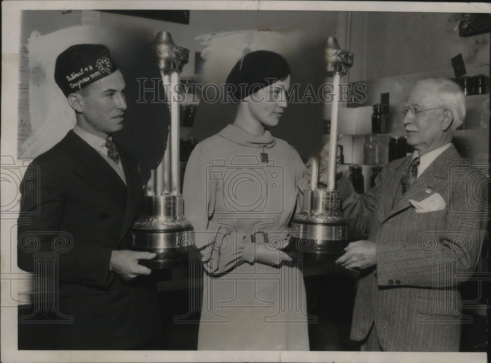 1935 Press Photo William E. Hamilton &amp; Romayne Tate, Winners of 4-H Club Contest - Historic Images