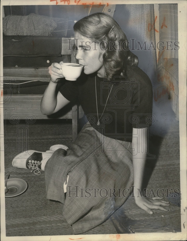 1951 Press Photo Girl Sipping Beverage - Historic Images