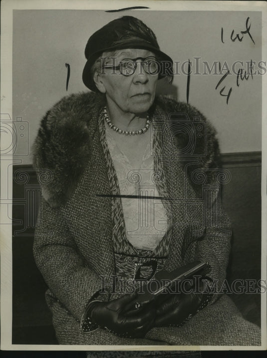 1933 Press Photo Mrs. Gertrude E. Wright - Historic Images