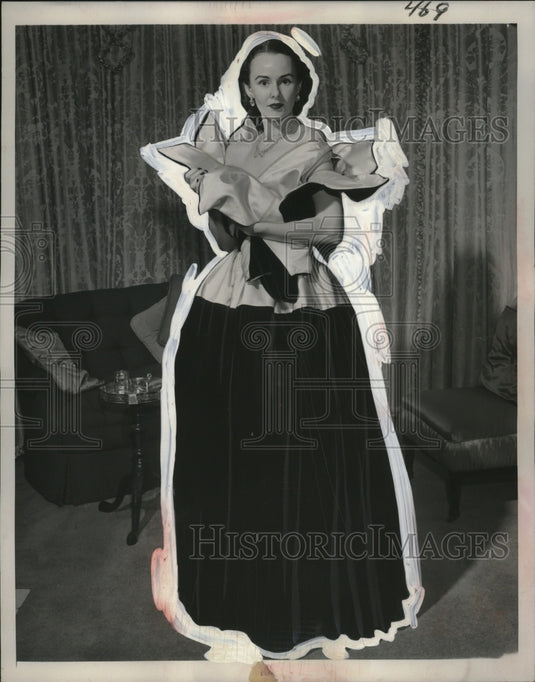 1951 Press Photo Mrs Bill Randolph Hearst, Wife of Pres of Hearst Consolidation - Historic Images