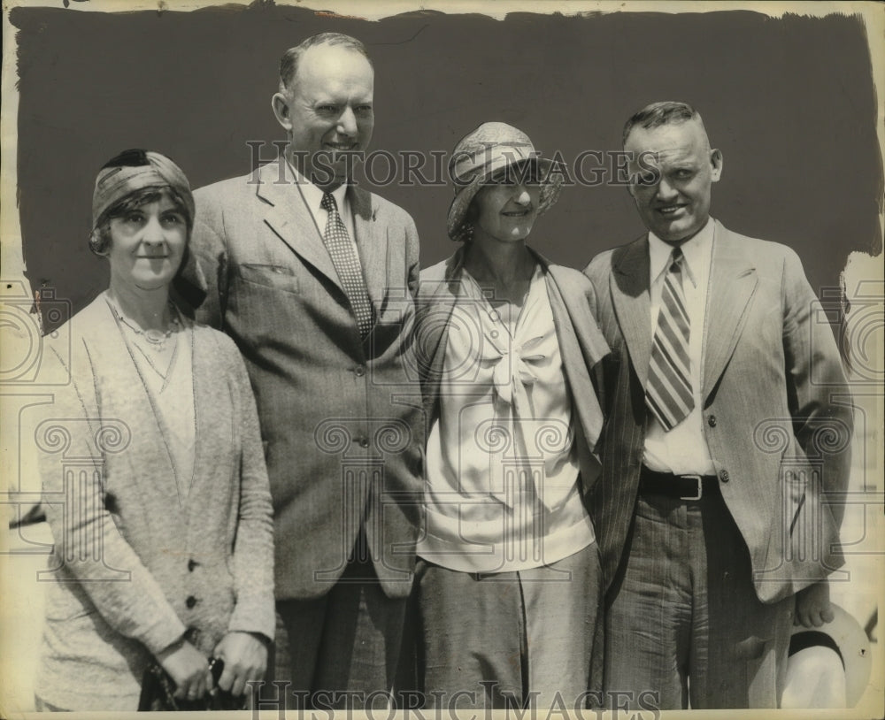 1930 Press Photo A Fleury, 2nd from L &amp; A Messenger, Depart of Senior Quarantine-Historic Images