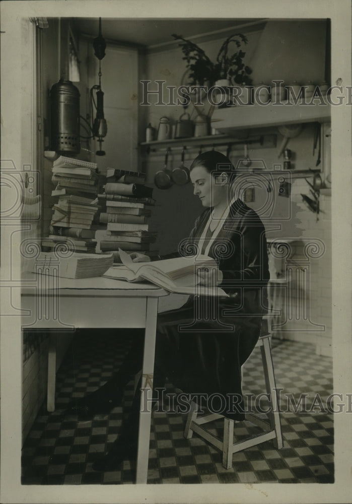 1931 Press Photo Paulette Bersege French cooking &amp; home ec expert heads to US - Historic Images