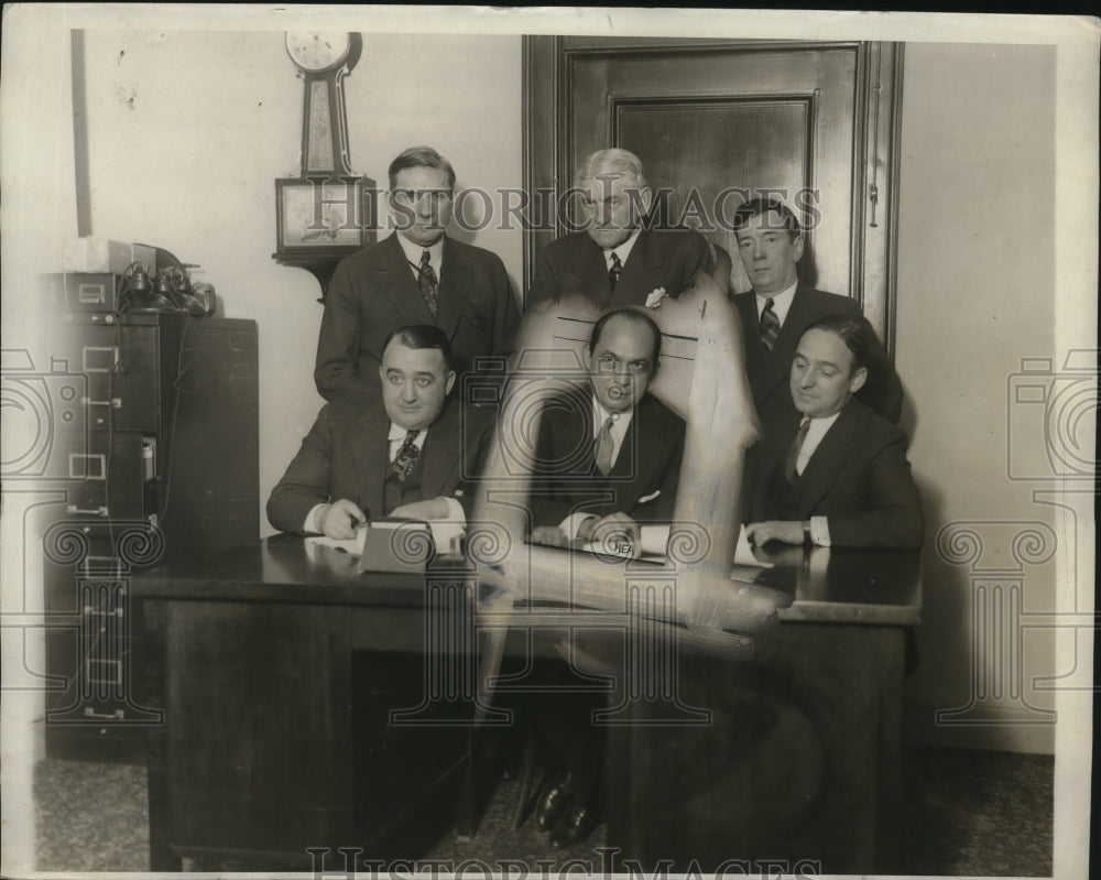 1930 Press Photo Managers of Phil Scott &amp; Jack Sharkey Sign Fight Contracts-Historic Images