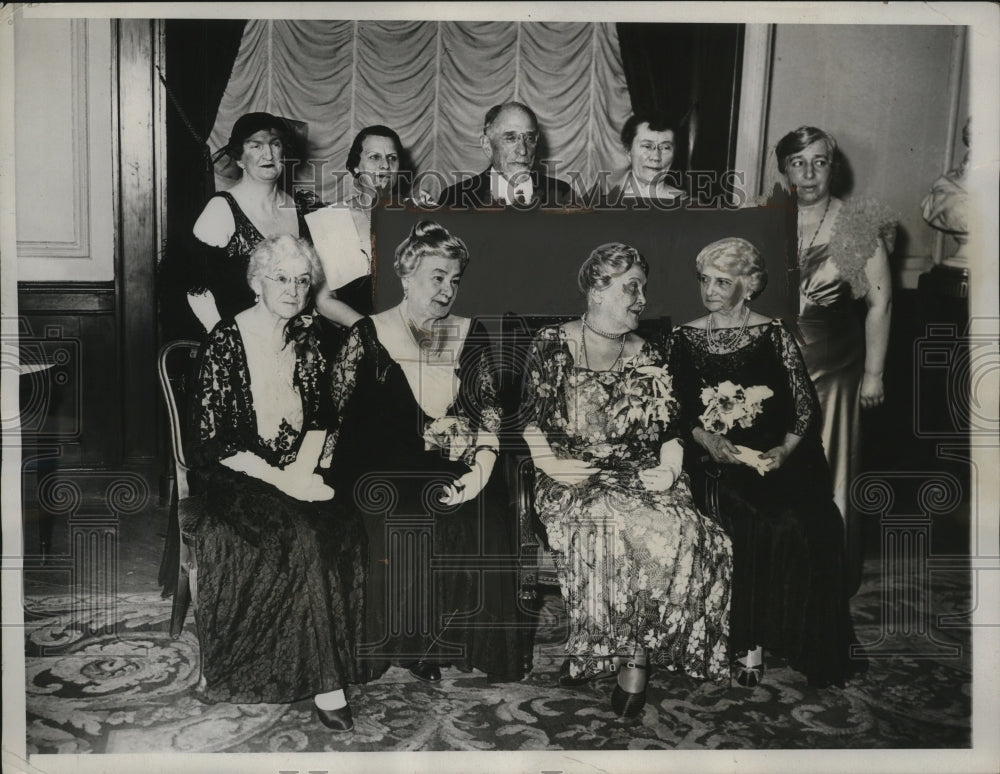 1934 Press Photo Famous Mothers Guests at Mother&#39;s Day Dinner at Hotel Astor, NY - Historic Images