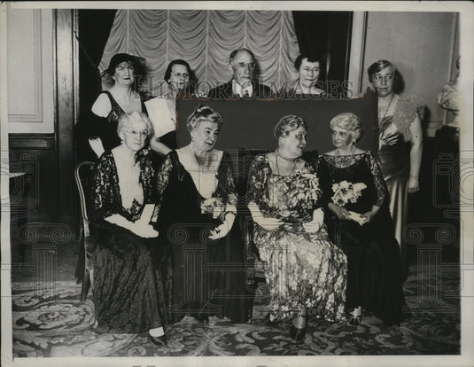 1934 Press Photo Famous Mothers Guests at Mother's Day Dinner at Hotel Astor, NY - Historic Images