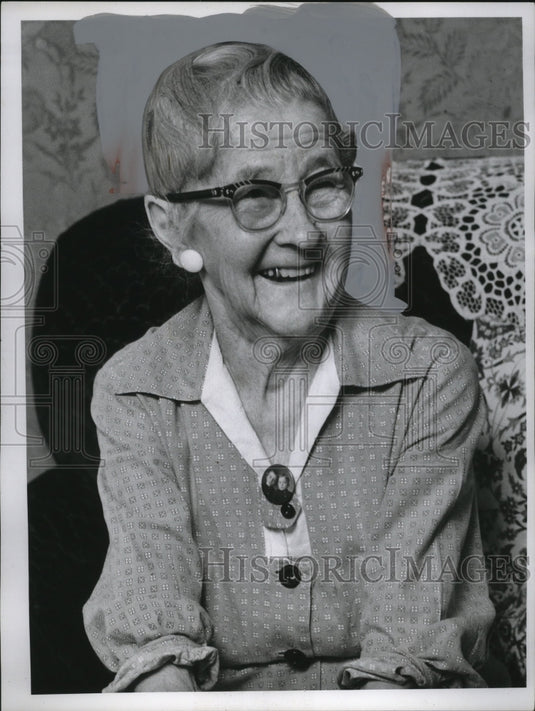 1966 Press Photo Mrs. Robert Mack - neo24245-Historic Images