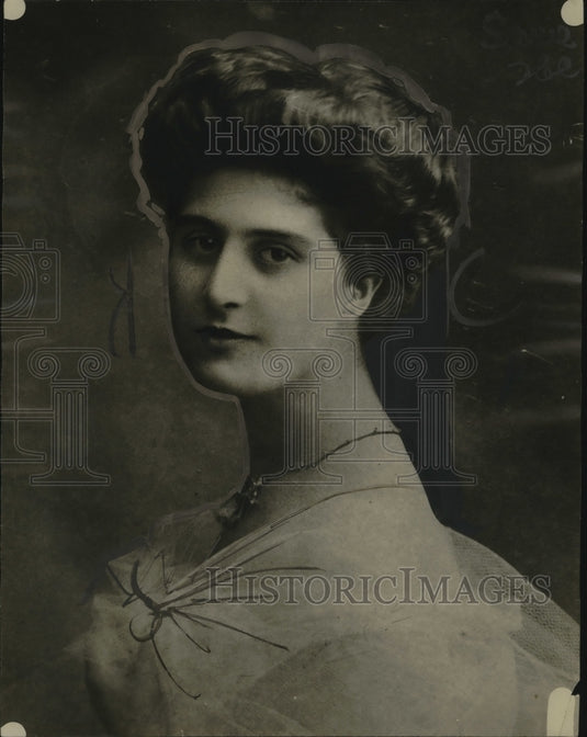 1922 Press Photo Mrs Irene Photiades most beautiful & cleverest woman in Athens - Historic Images
