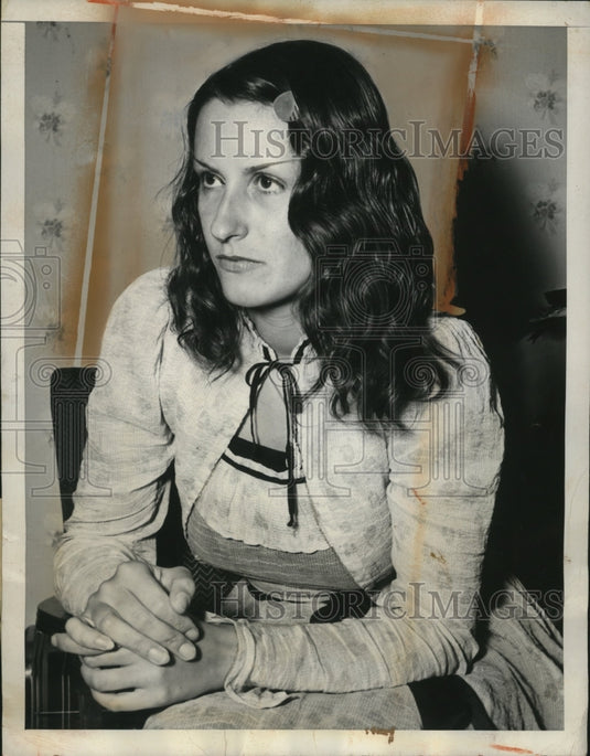 1946 Press Photo US Refugees from Yugoslavia Describe Tito's Mass Murders - Historic Images