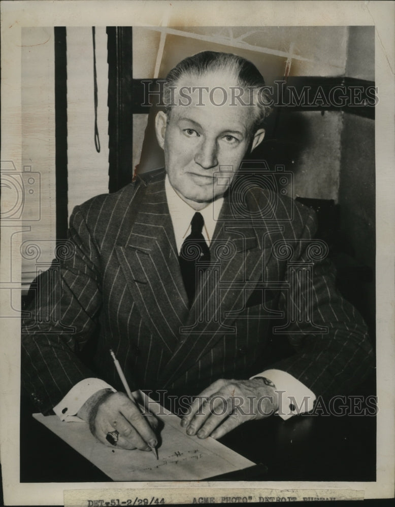 1944 Press Photo Kim Sigler, Battle Creek, Michigan Attorney - neo24787-Historic Images