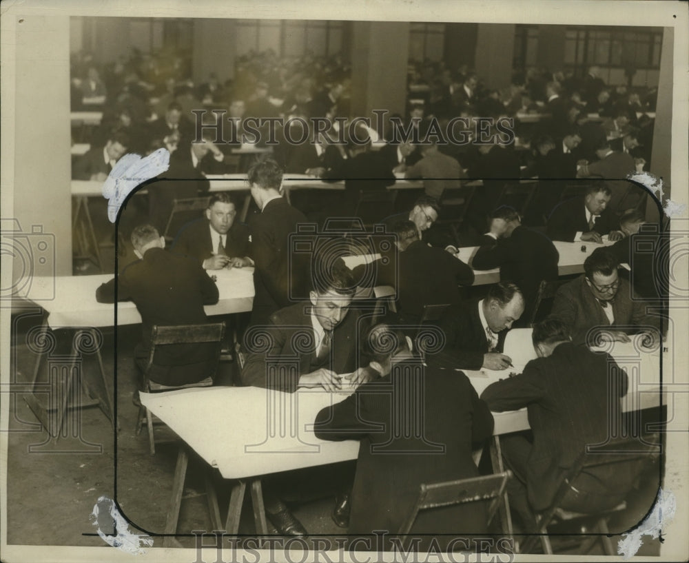 1928 Press Photo 376 Patrolmen taking up Civil Service Examinations - neo25433-Historic Images