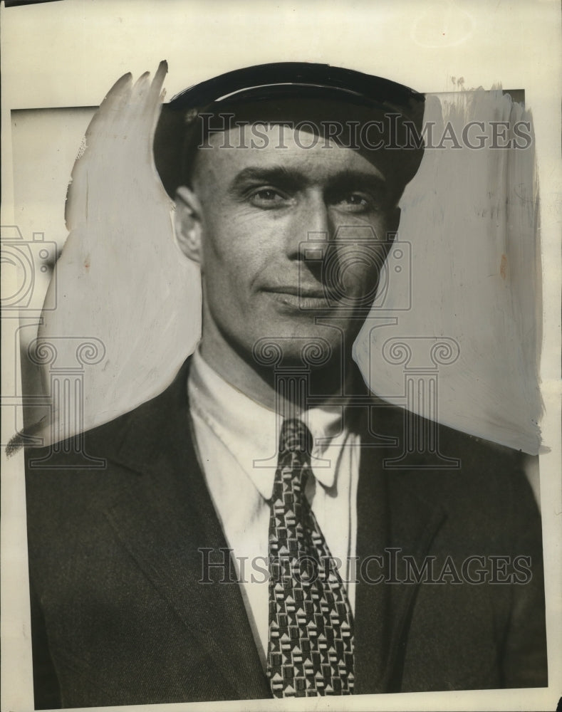 1928 Press Photo Charles McCulley, Taxi Driver Who Rescued Explosion Victim - Historic Images