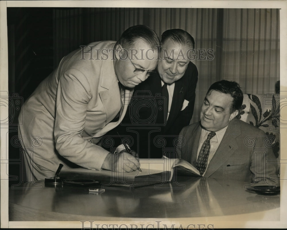 1939 Buffalo NY Mayor Thomas Holling, NYC's F LaGuardia  - Historic Images