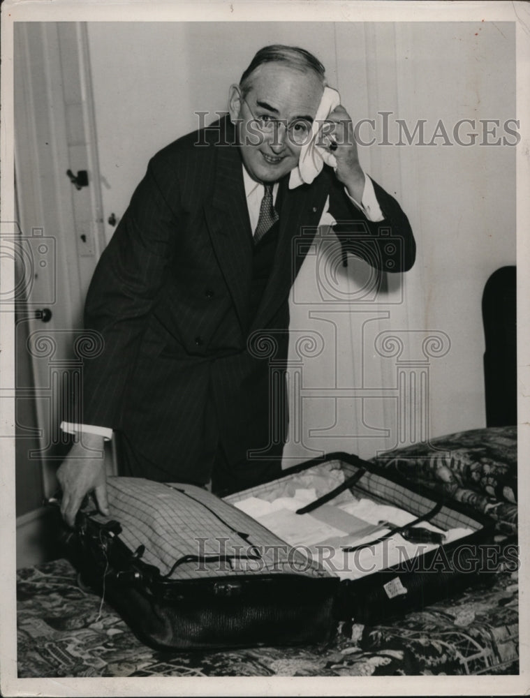 1938 Press Photo Michigan Senator Arthur Vandenburg in DC - nep01188 - Historic Images