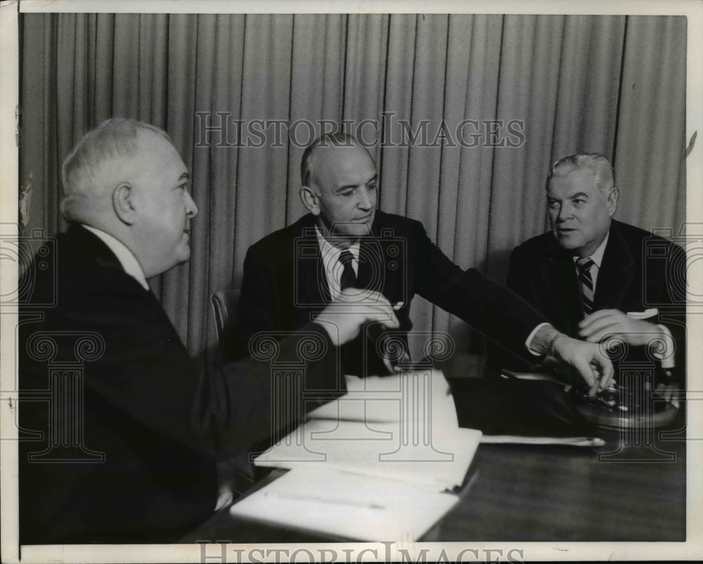 1959 Joe Finnegan, Conrad Cooper, Steelworkerrs pres DJ McDonald - Historic Images