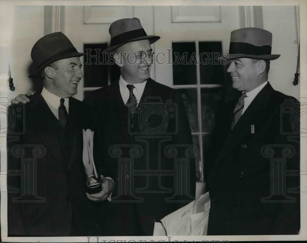 1938 Press Photo Asst Secy of Treasury John Hanes Secretary Henry Morgenthau Jr-Historic Images