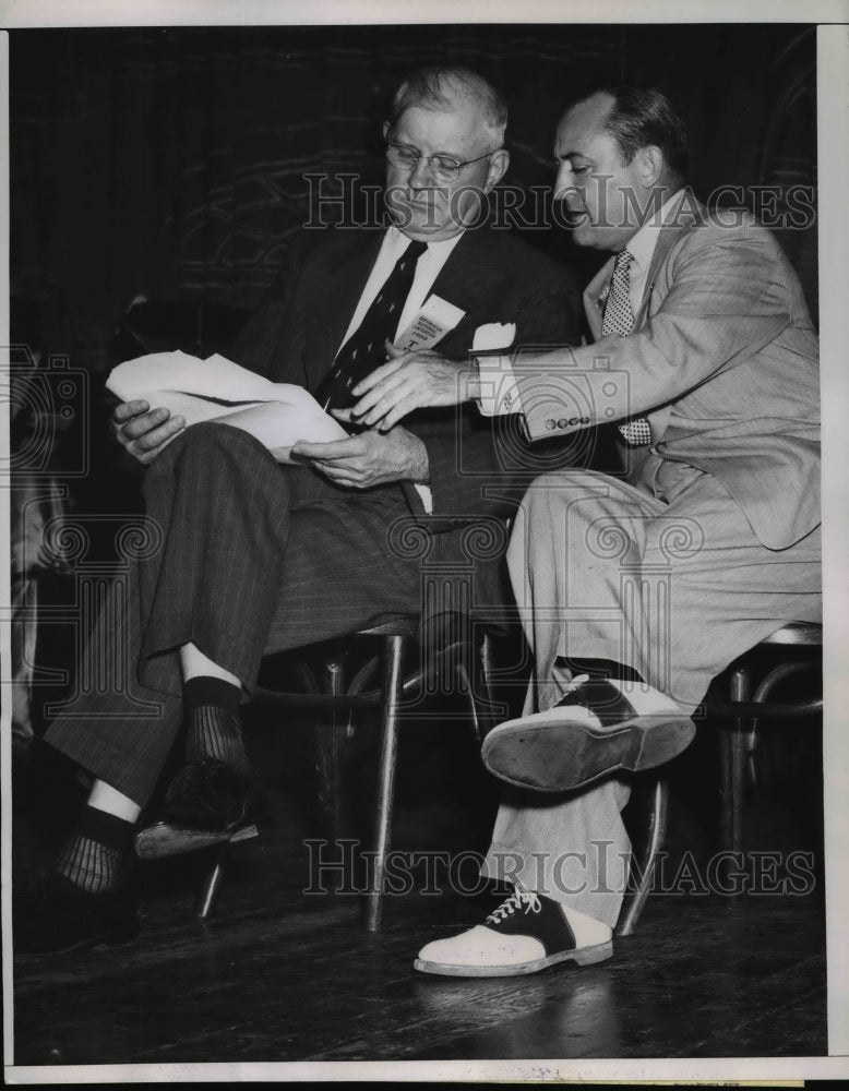 1952 Press Photo John Porter of Tx &amp; John M Wisdom of LA at campaign meeting-Historic Images