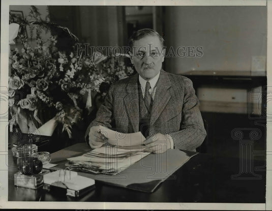 1931 James C Stone sworn in ass Federal Farm Board chairman - Historic Images