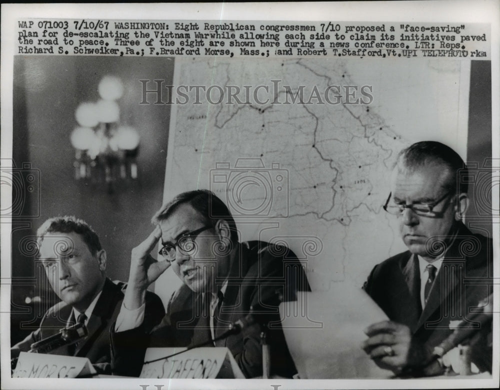 1967 Press Photo Reps Richard Schweiker, Bradford Morse, Robert Stafford-Historic Images