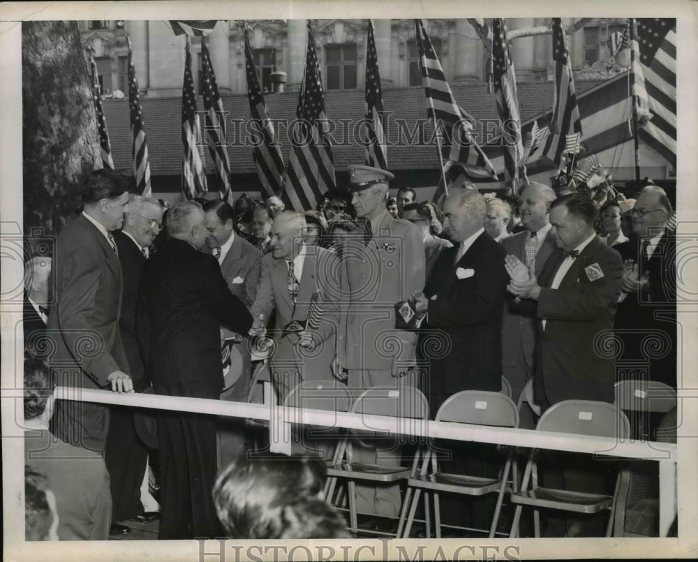 1949 General Hoyt Vandenberg & others at a meeting  - Historic Images