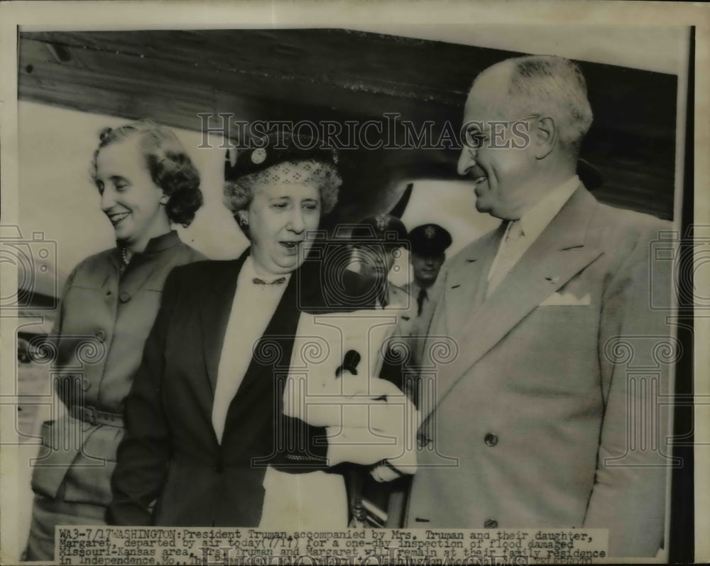 1951 Press Photo President &amp; Mrs Harry Truman &amp; daughter Margaret - nep03136-Historic Images