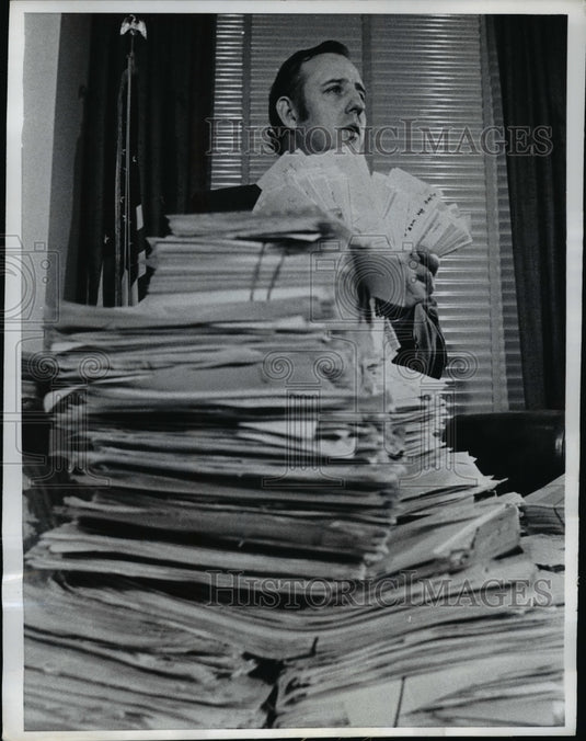 1969 Press Photo NY Senator Charles Goodell at his DC offices - nep03418 - Historic Images