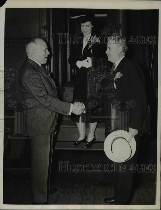 1940 Press Photo Martin Clement president of PA railroad & Mrs Bricker-Historic Images