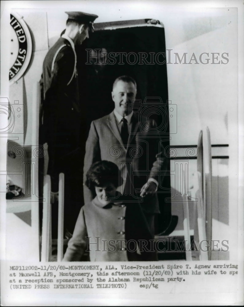 1969 Vice President Spiro Agnew arrives at Montgomery Alabama - Historic Images