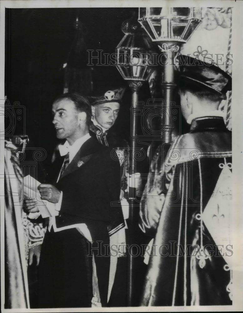 1951 Press Photo French Minister Pierre Chevallier before wife shot him-Historic Images