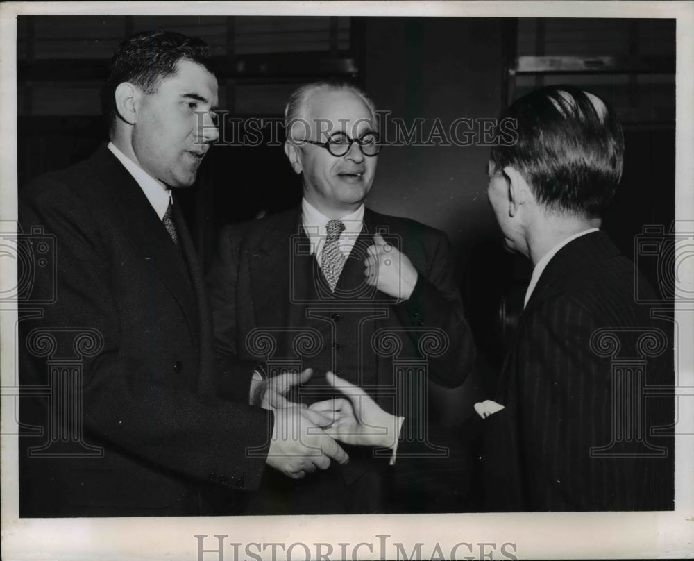 1946 Press Photo Andrei Gromyko, Hussein Ala, Boris Stein during cocktail party - Historic Images