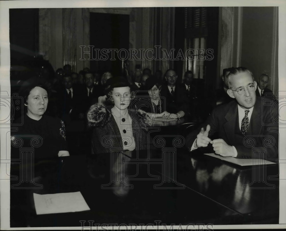 1939 Press Photo Principals at hearing of charges of favoritism in civil service - Historic Images