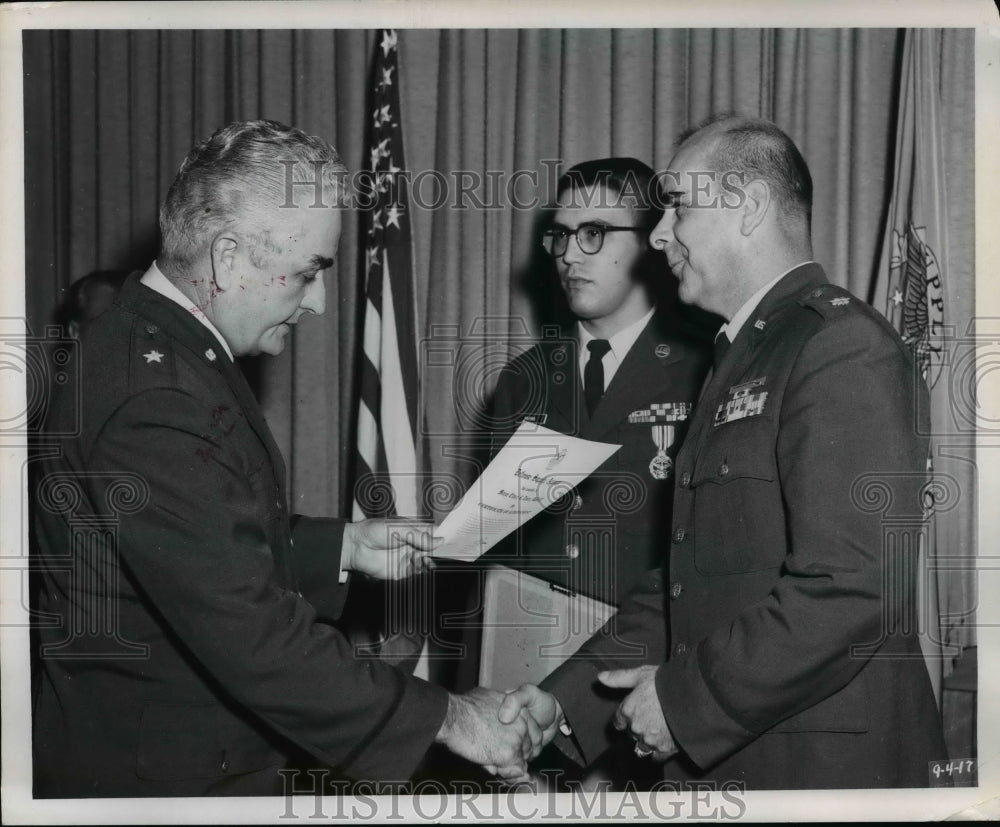 1969 Press Photo Air Force Major Elmer R. Tober in military ceremony - nep04172-Historic Images