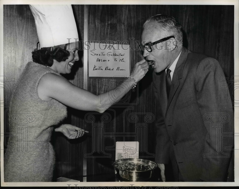 1963 Press Photo Kate Alfriends Feeds Some Baked Beans To Sen. Barry Goldwater-Historic Images