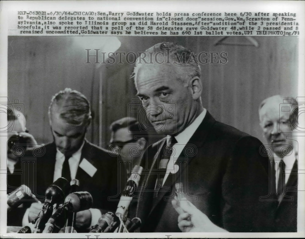 1964 Press Photo Sen. Barry Goldwater Holds Press Conference - Historic Images