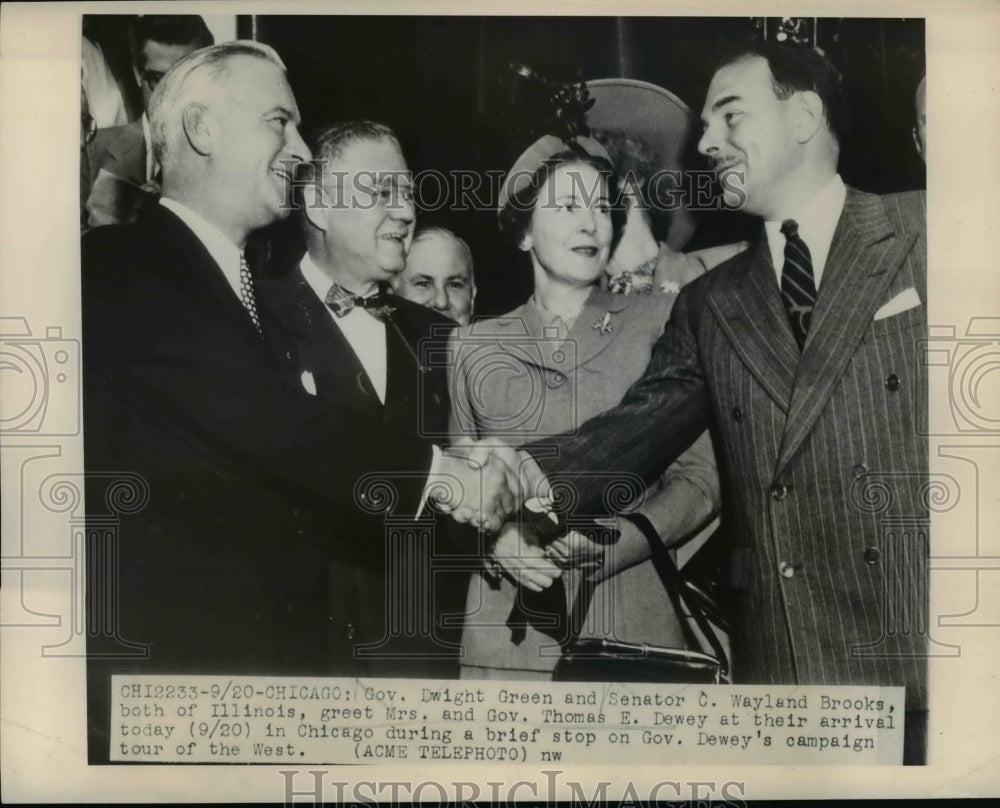 1948 Press Photo Gov. Green And Sen. Brooks Greet Mr. and Mrs. Thomas Dewey-Historic Images