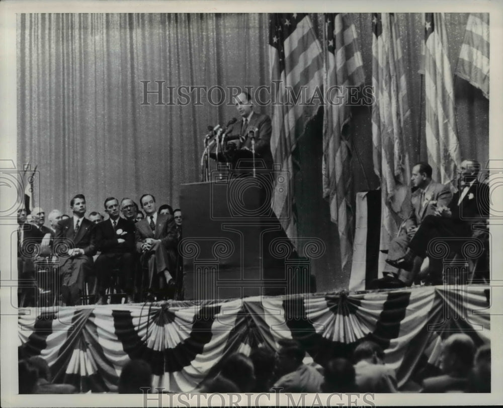 1952 Press Photo Governor Adlai Stevenson Campaigns In St. Paul Minnesota - Historic Images