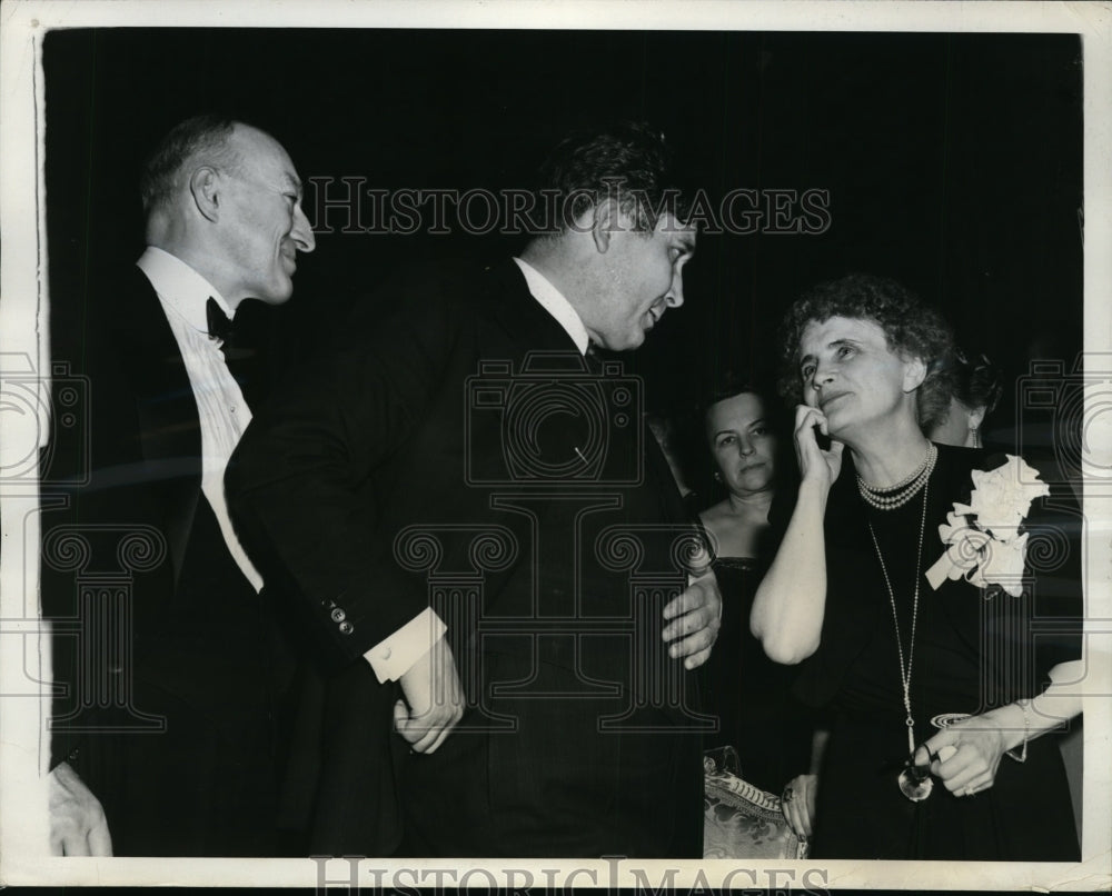 1940 Press Photo Wendell Willkie, Ogden Reid &amp; Wife at Herald Tribune Forum NYC - Historic Images